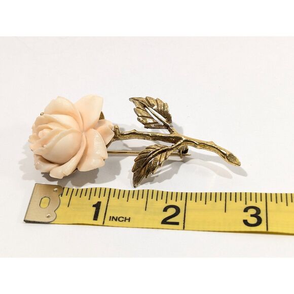 Pale Pink Celluloid Rose on Gold Tone Setting Brooch - Picture 6 of 6